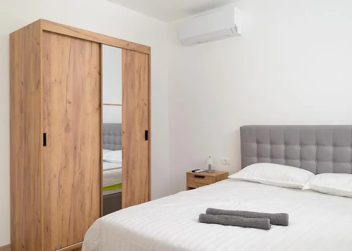 Cell By Istrialux Villa Grandici