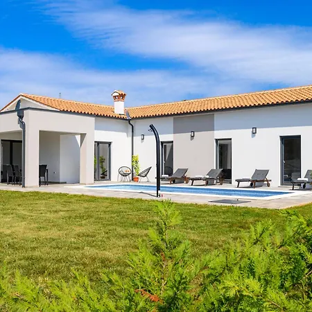 Vila Cell By Istrialux *