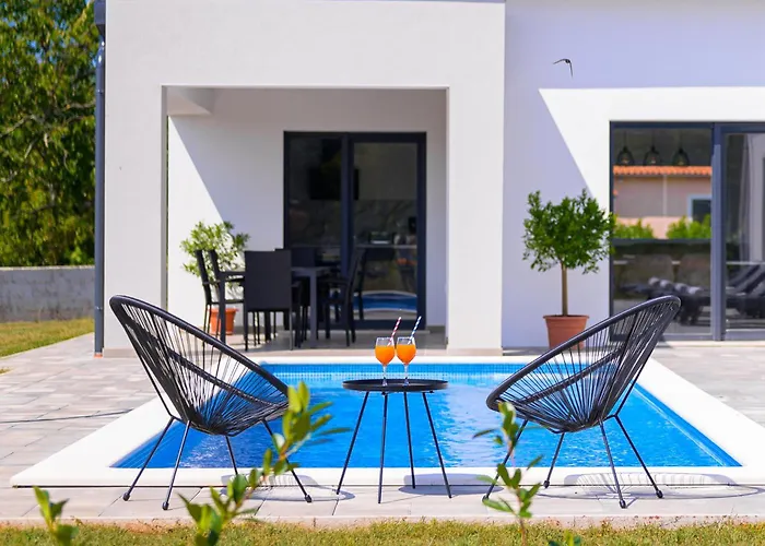 Cell By Istrialux Vila